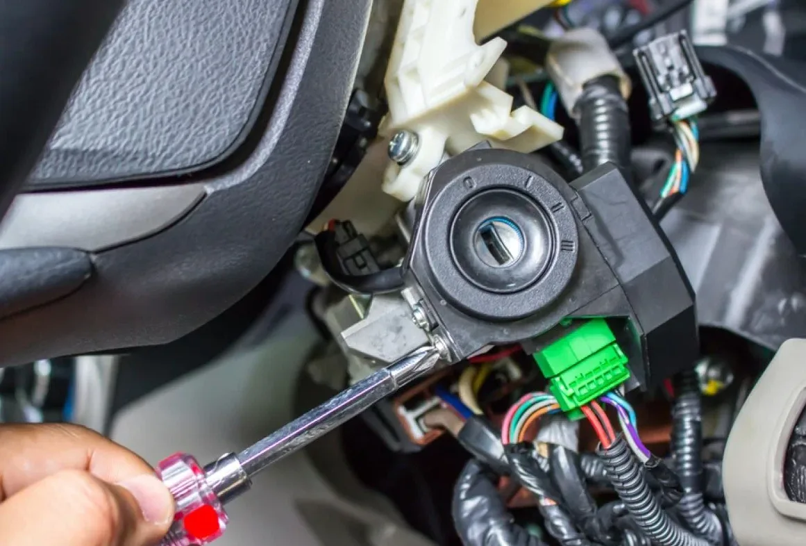 Ignition lock cylinder diagnosis and repair for cars that won't start or turn