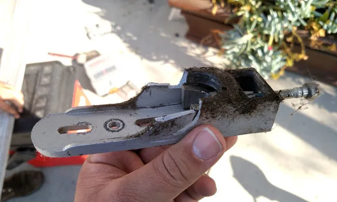 Floor closer cement case and pivot mechanism for commercial glass door